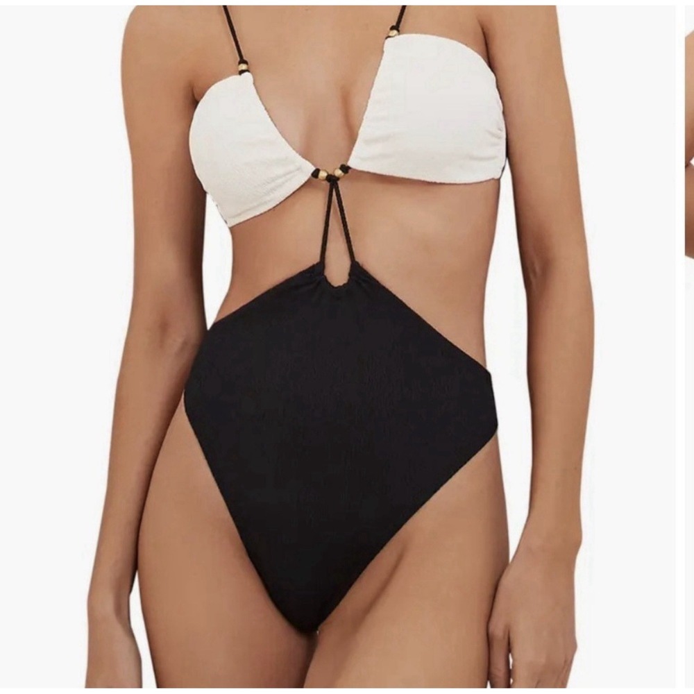 VIX Paula Hermanny Firenze Gi One Piece Black and White Swimsuit Size Medium